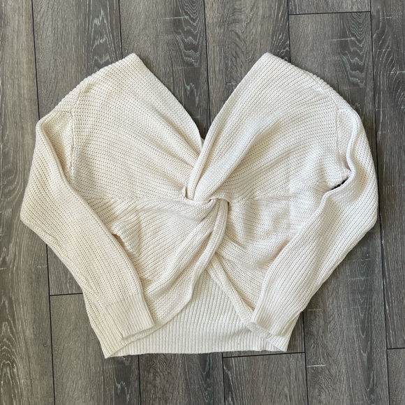 LAST ONE// Beige Back Twist Knit Sweater - Picture 4 of 4